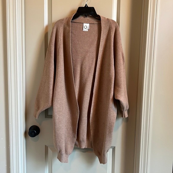 Anthropologie Akemi + Kin Petra Dolman Sleeve
Cocoon Ribbed Sweater Camel Tan OS - Picture 5 of 8